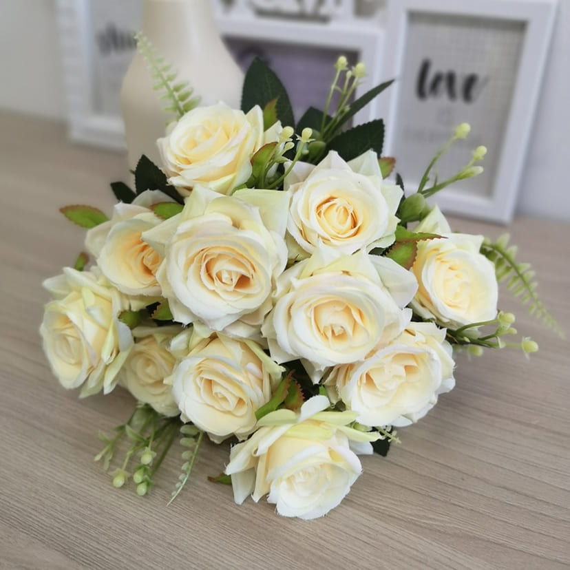 Искусственные цветы в Альметьевске | Цветы искусственные «Розы острые», молочно-персиковые, букет